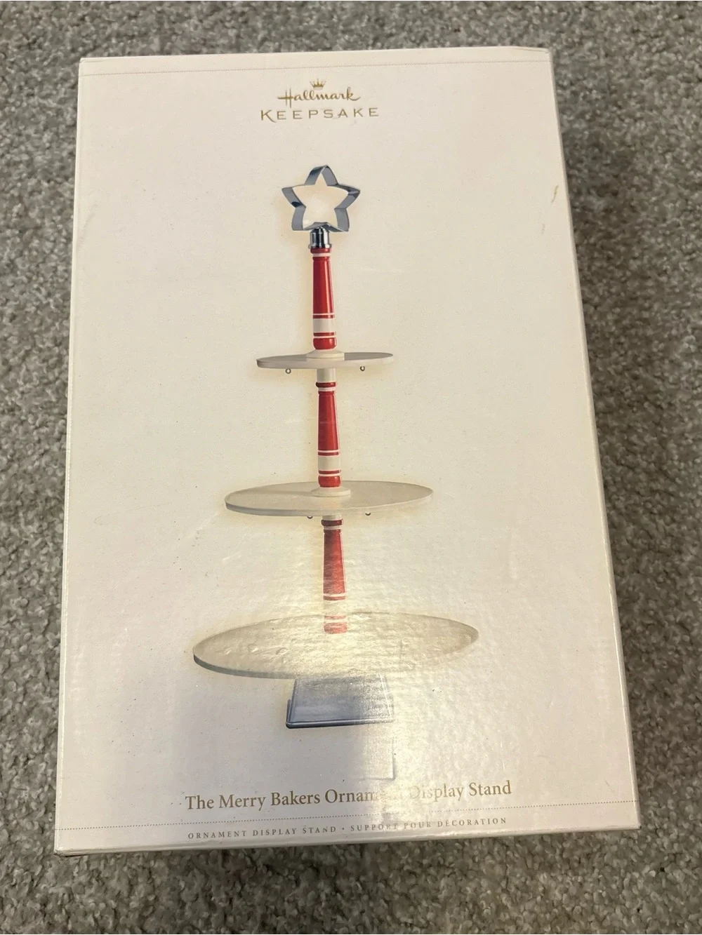 2006 Hallmark The Merry Bakers Ornament Display Stand NEW Christmas